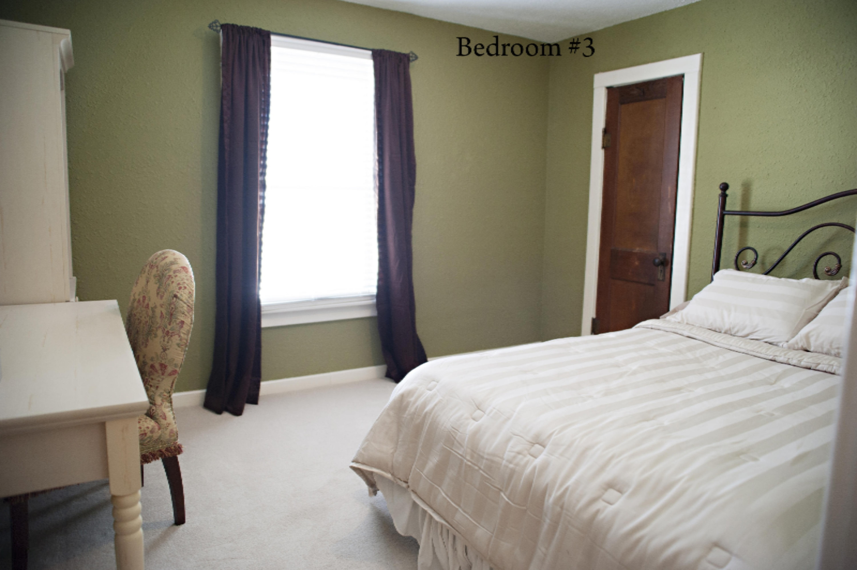 1810 North Drake Road Kalamazoo, MI 49006 - Photo 10 of 14 Bedroom #3.jpg