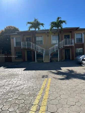 $2,200 | 128 West 21st Street, Unit 102, Hialeah, FL 33010