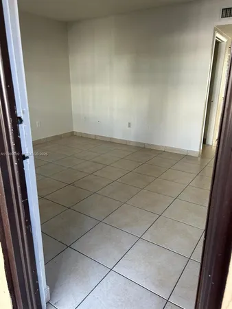 $2,200 | 128 West 21st Street, Unit 102, Hialeah, FL 33010