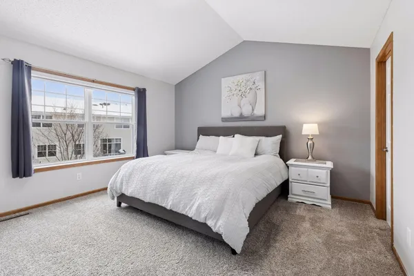 $300,000 | 15364 Iodine Street Northwest, Anoka, MN 55303