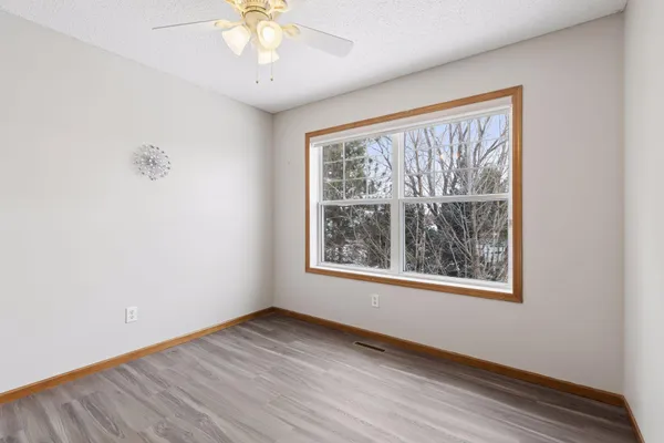 $300,000 | 15364 Iodine Street Northwest, Anoka, MN 55303
