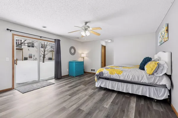 $300,000 | 15364 Iodine Street Northwest, Anoka, MN 55303