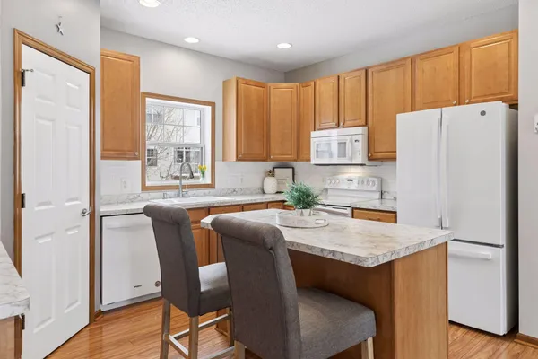 $300,000 | 15364 Iodine Street Northwest, Anoka, MN 55303