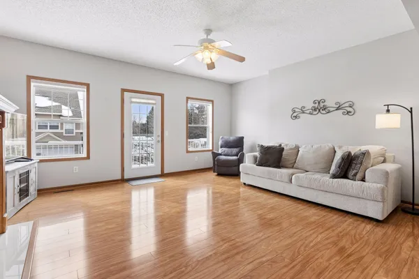 $300,000 | 15364 Iodine Street Northwest, Anoka, MN 55303