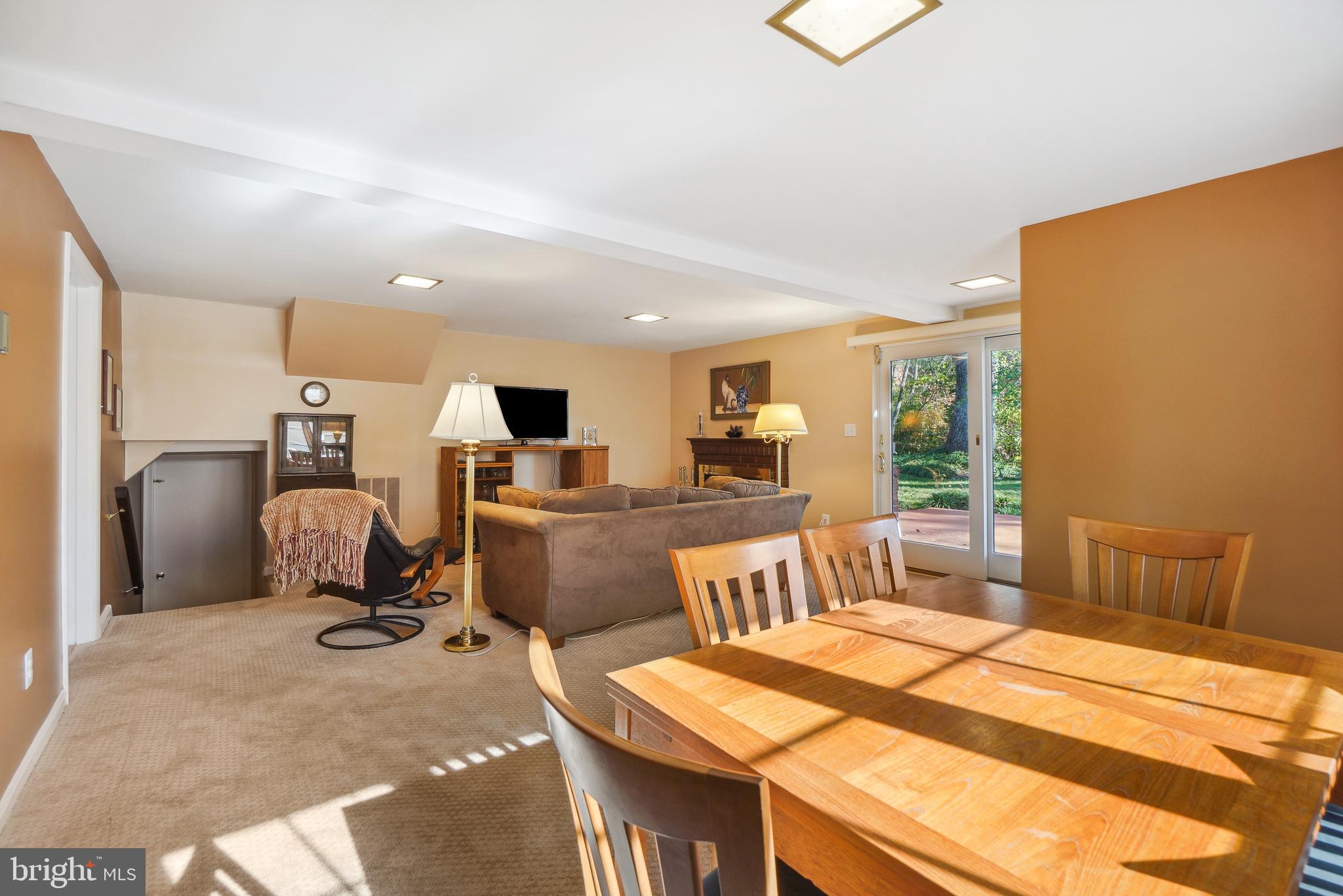 9127 Kirkdale Road Bethesda, MD 20817 - Photo 28 of 34 a bedroom with furniture and a bed