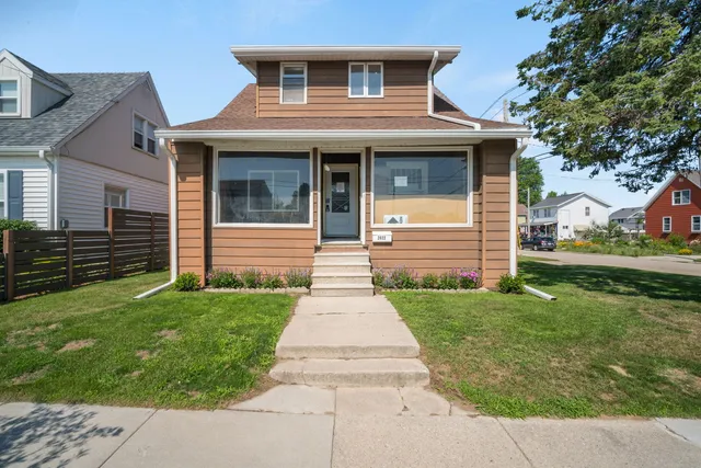 $245,000 | 2022 Lincoln Street, Two Rivers, WI 54241