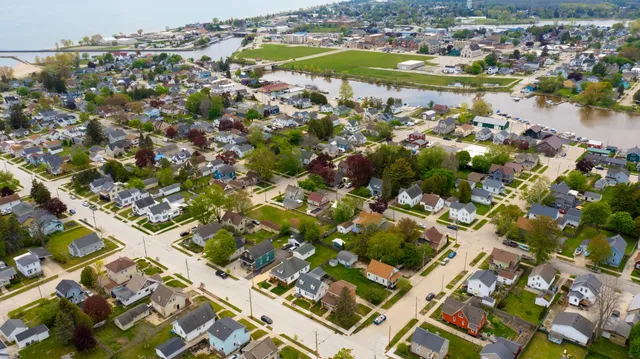 $245,000 | 2022 Lincoln Street, Two Rivers, WI 54241