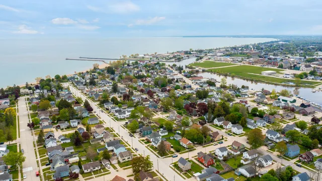 $245,000 | 2022 Lincoln Street, Two Rivers, WI 54241