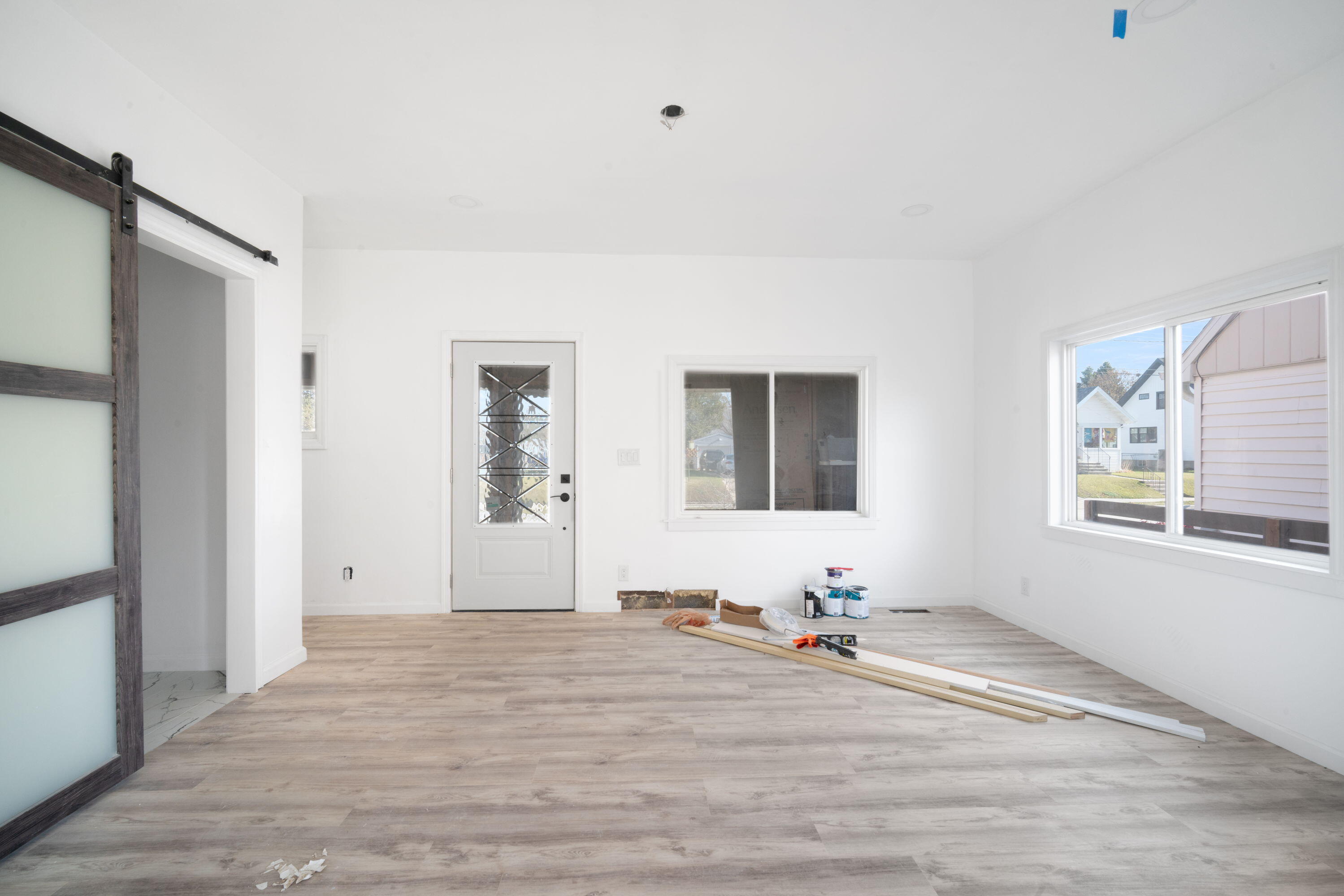 2022 Lincoln Street Two Rivers, WI 54241 - Photo 5 of 20 Come On In!!