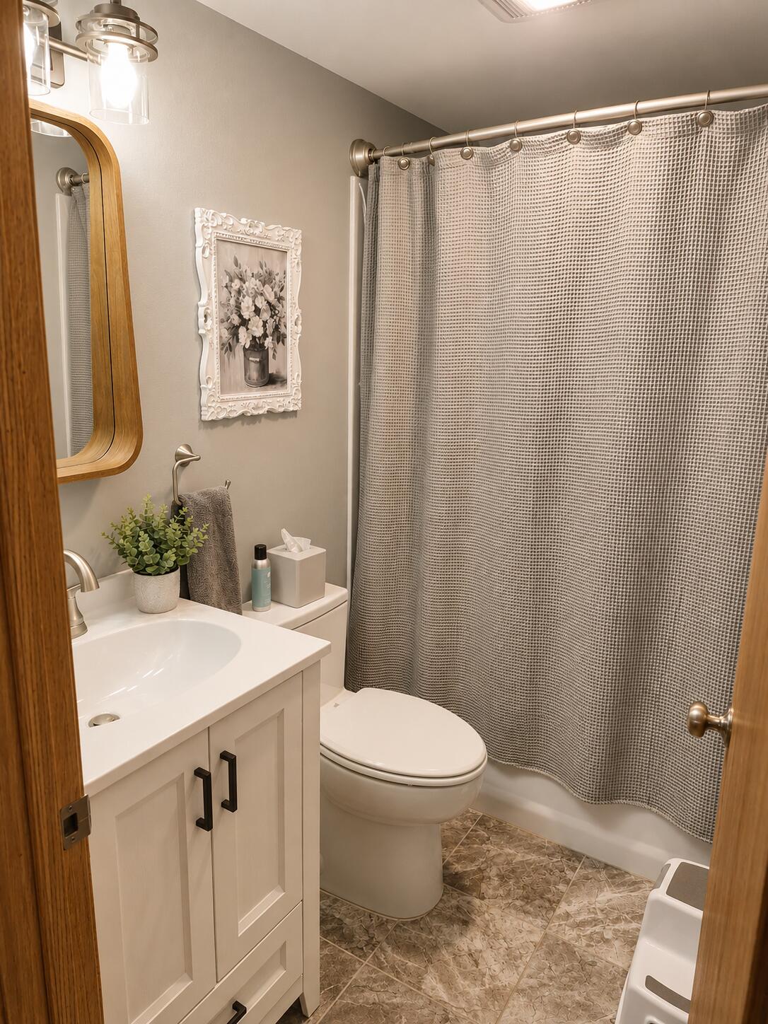 536 North Clyde Road Midland, MI 48640 - Photo 13 of 16 Bathroom Main