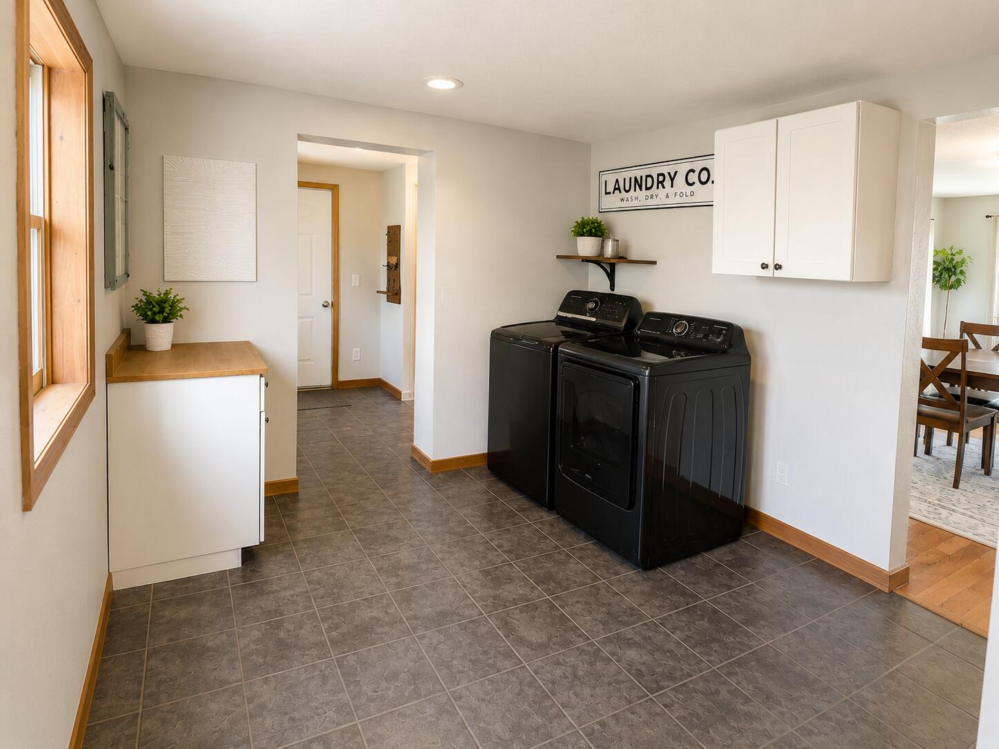 536 North Clyde Road Midland, MI 48640 - Photo 10 of 16 Laundry room