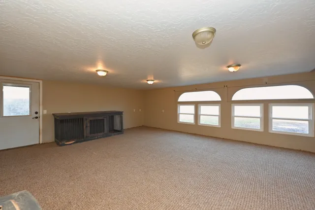 $465,000 | 195 Winding Lane, Camden, TN 38320