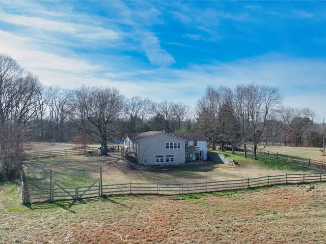 $465,000 | 195 Winding Lane, Camden, TN 38320