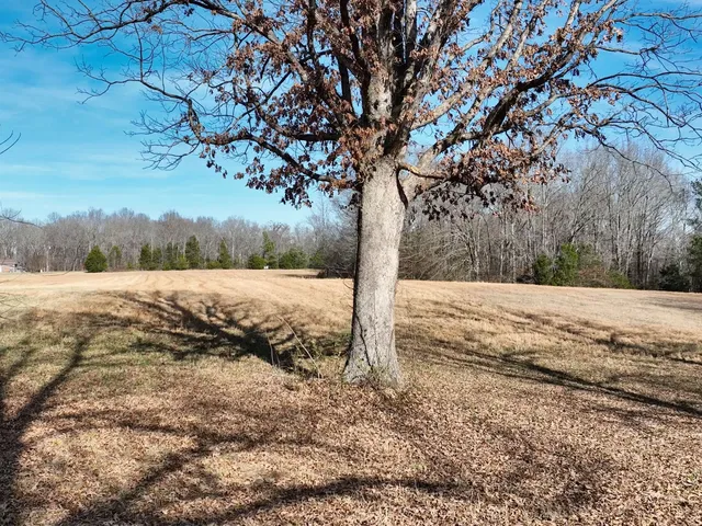 $465,000 | 195 Winding Lane, Camden, TN 38320