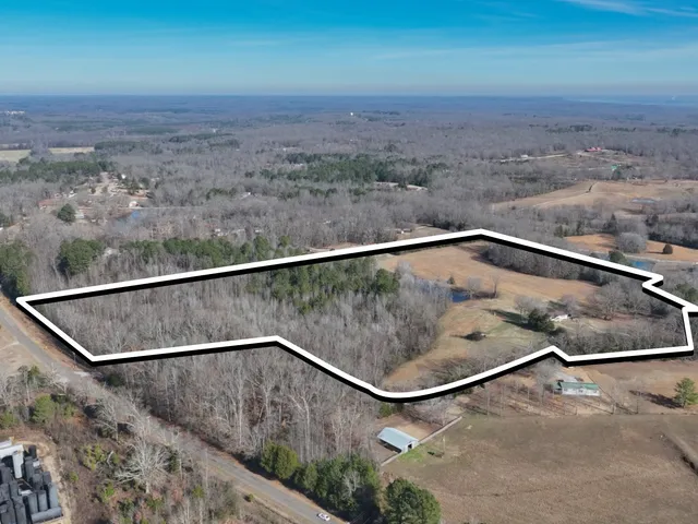 $465,000 | 195 Winding Lane, Camden, TN 38320