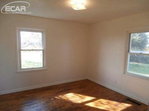 3901 East Wilkinson Road Owosso, MI 48867 - Photo 9 of 12 20424110-8.JPG