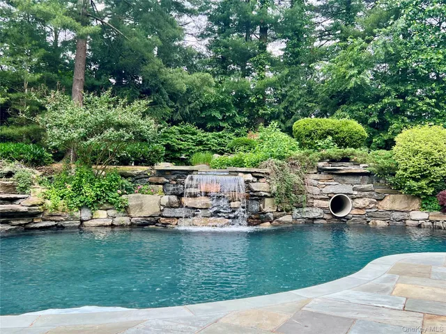 a view of a lake with houses