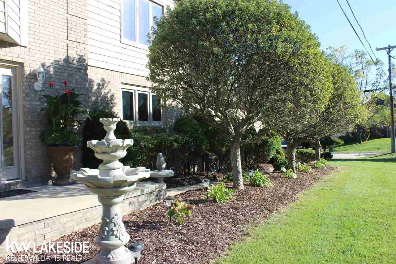 7999 30 Mile Road Washington, MI 48095 - Photo 4 of 47 31338446-3.JPG