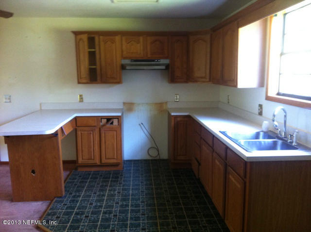 3147 Dothan Road Green Cove Springs, FL 32043 - Photo 17 of 26 kitchen