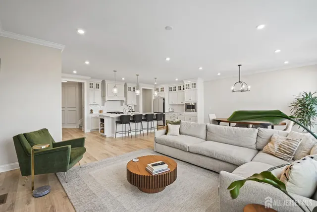 $770,000 | 2707 Hayden Court, Monroe Township, NJ 08831