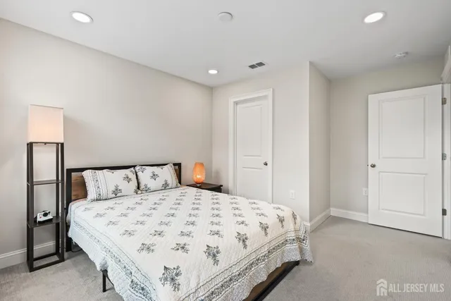 $770,000 | 2707 Hayden Court, Monroe Township, NJ 08831