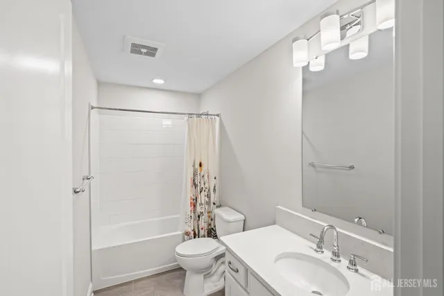 $770,000 | 2707 Hayden Court, Monroe Township, NJ 08831