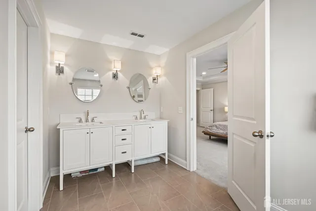 $770,000 | 2707 Hayden Court, Monroe Township, NJ 08831