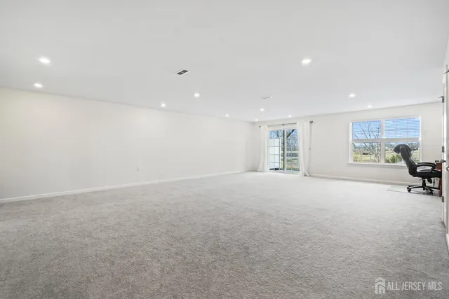 $770,000 | 2707 Hayden Court, Monroe Township, NJ 08831