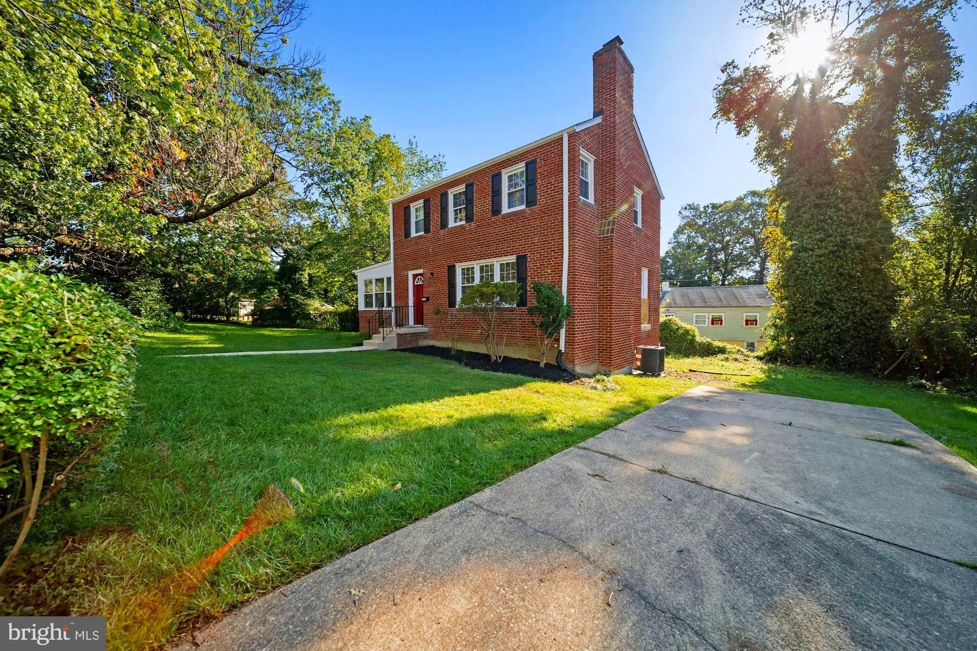10427 Inwood Avenue Silver Spring, MD 20902 - Photo 3 of 36 Gallery Image 3