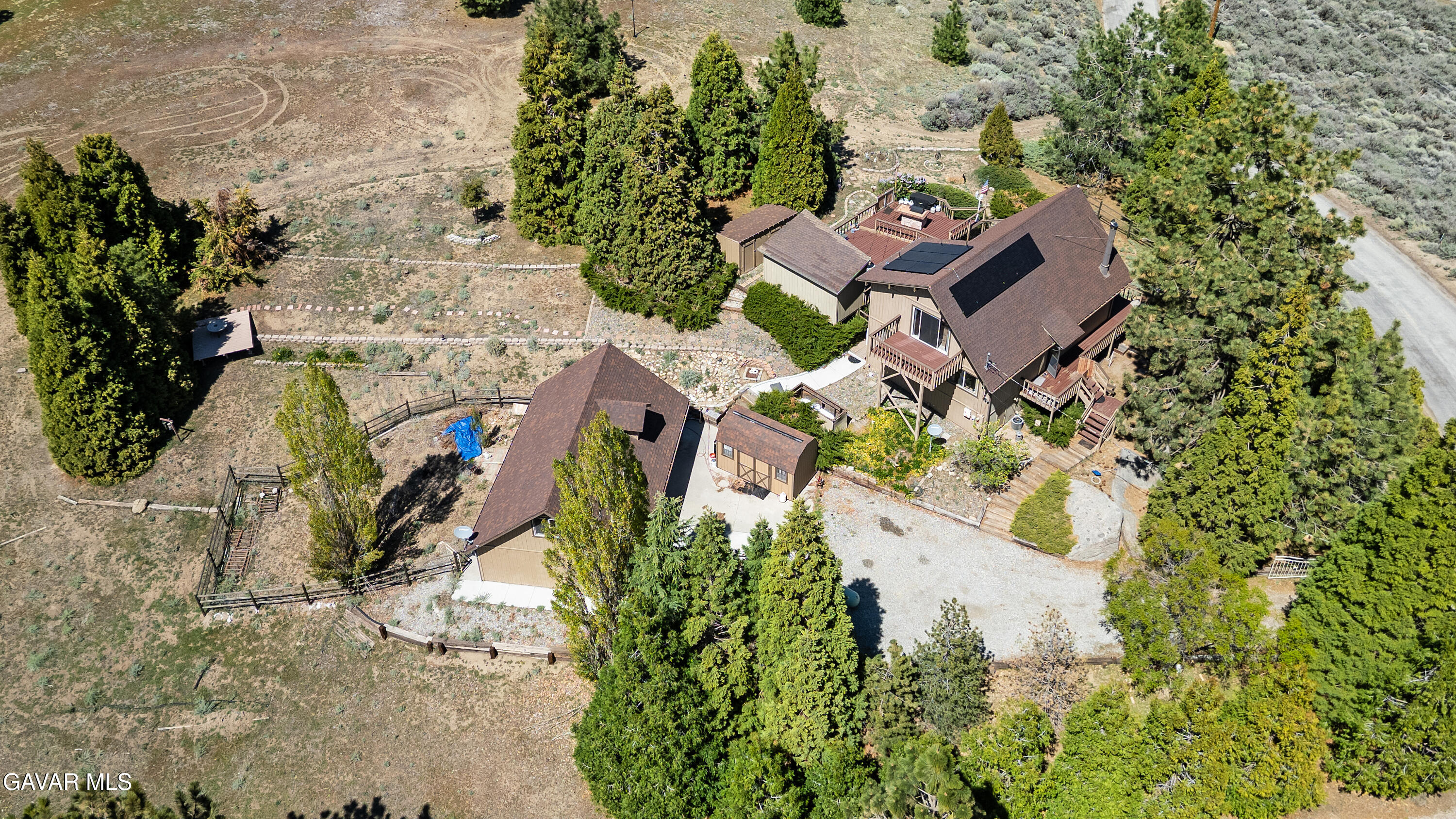 25631 High Rock Court Tehachapi, CA 93561 - Photo 24 of 31 an aerial view of a house with a yard