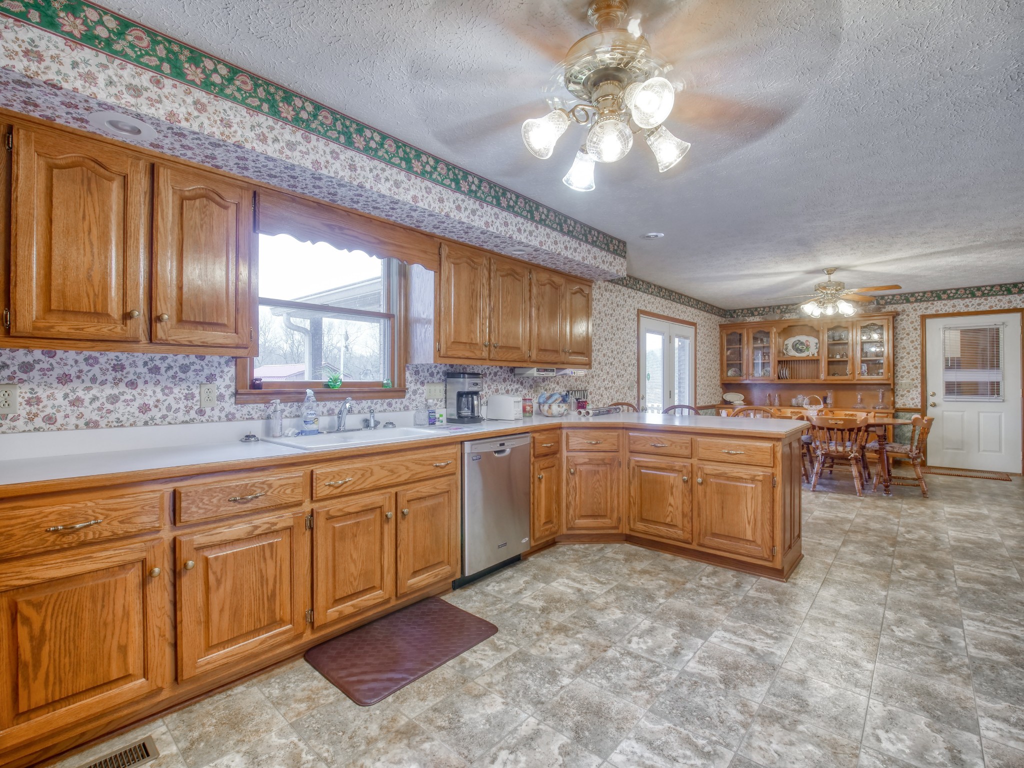 5149 Beech Log Road Lebanon, TN 37090 - Photo 22 of 44 a large kitchen with kitchen island granite countertop lots of counter top space
