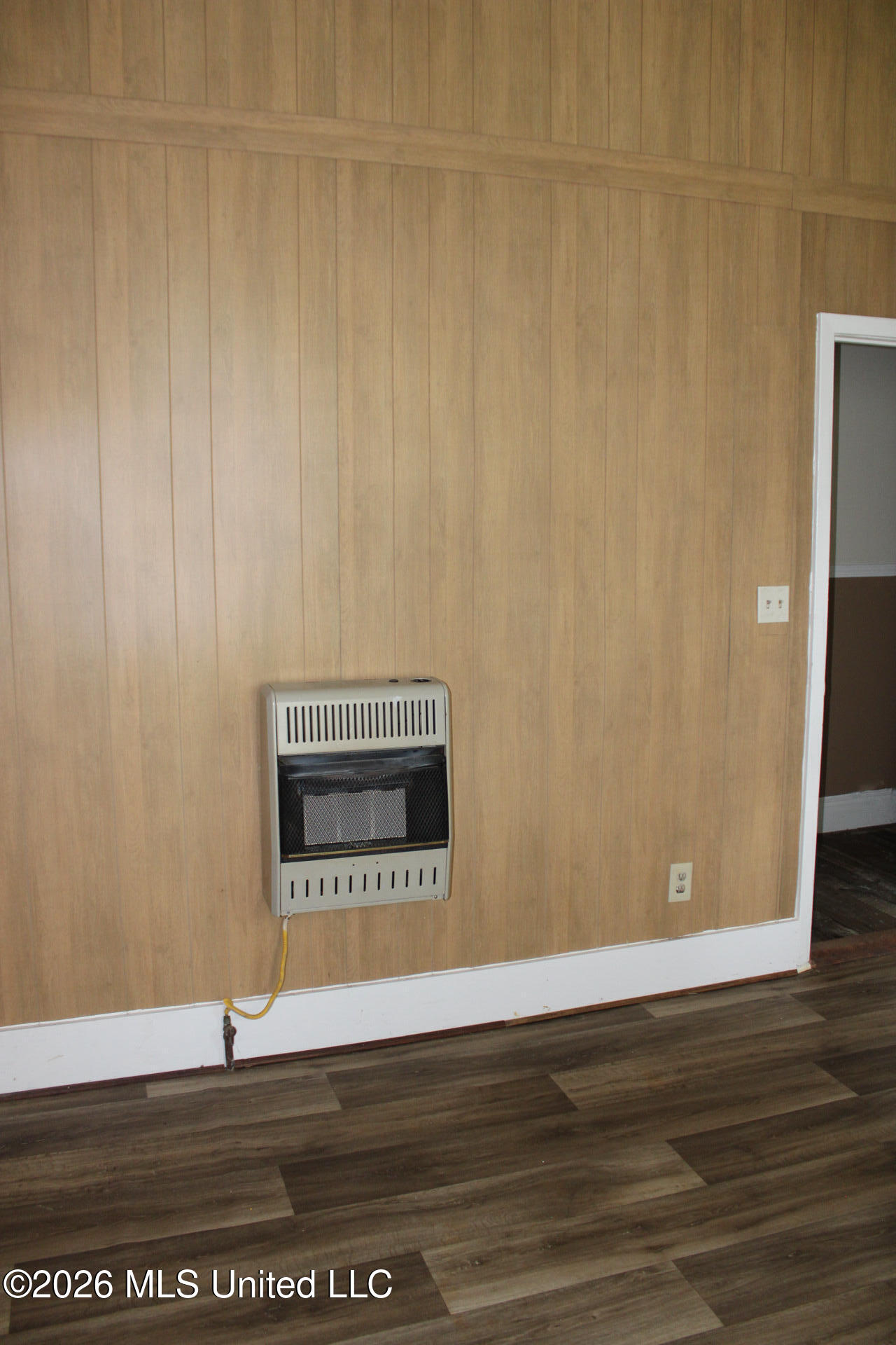 802 Union Street Brookhaven, MS 39601 - Photo 18 of 36 IMG_9977 6