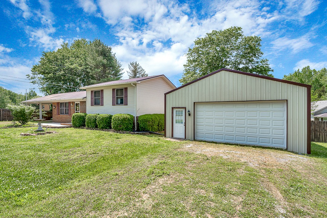 435 Redmon Road Smithville, TN 37166 - Photo 1 of 28 Gallery Image 1