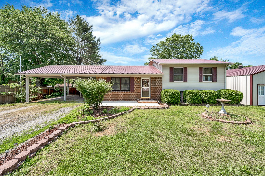 435 Redmon Road Smithville, TN 37166 - Photo 3 of 28 Gallery Image 3