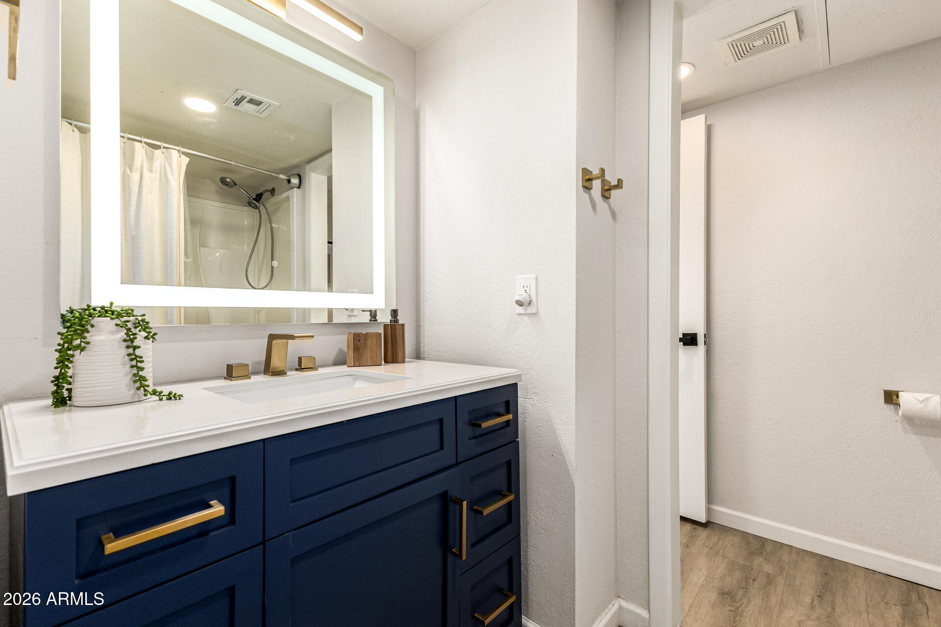 2040 South Longmore, Unit 72 Mesa, AZ 85202 - Photo 12 of 30 23-Longmore