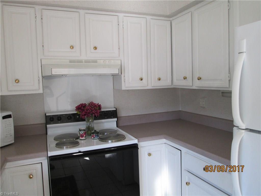 4842 Tower Road, Unit D Greensboro, NC 27410 - Photo 11 of 25 Gallery Image 11