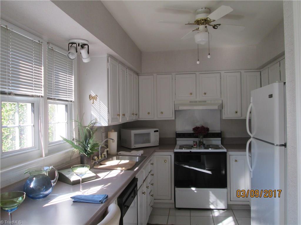4842 Tower Road, Unit D Greensboro, NC 27410 - Photo 8 of 25 Gallery Image 8