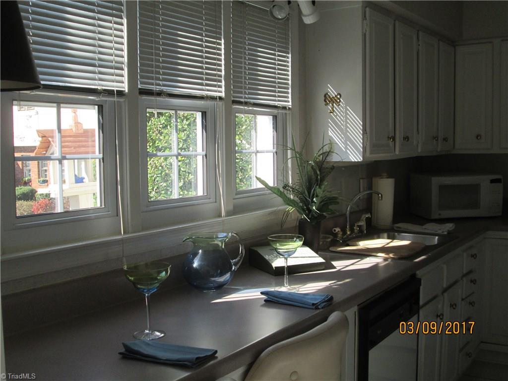 4842 Tower Road, Unit D Greensboro, NC 27410 - Photo 9 of 25 Gallery Image 9