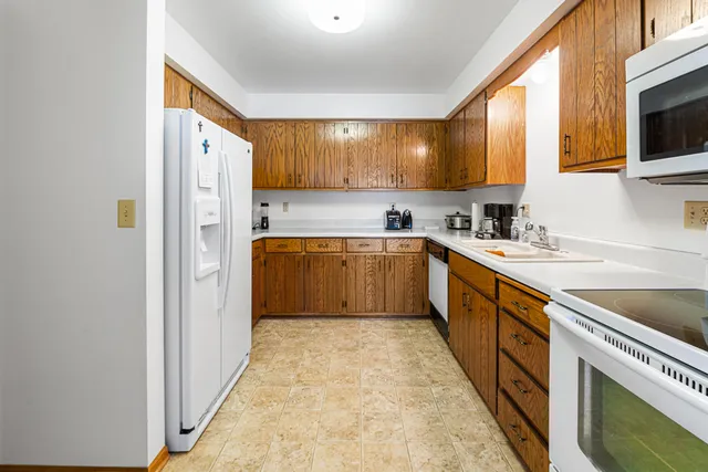 $314,900 | 1616 North 23rd Street, Unit 1618, Sheboygan, WI 53081