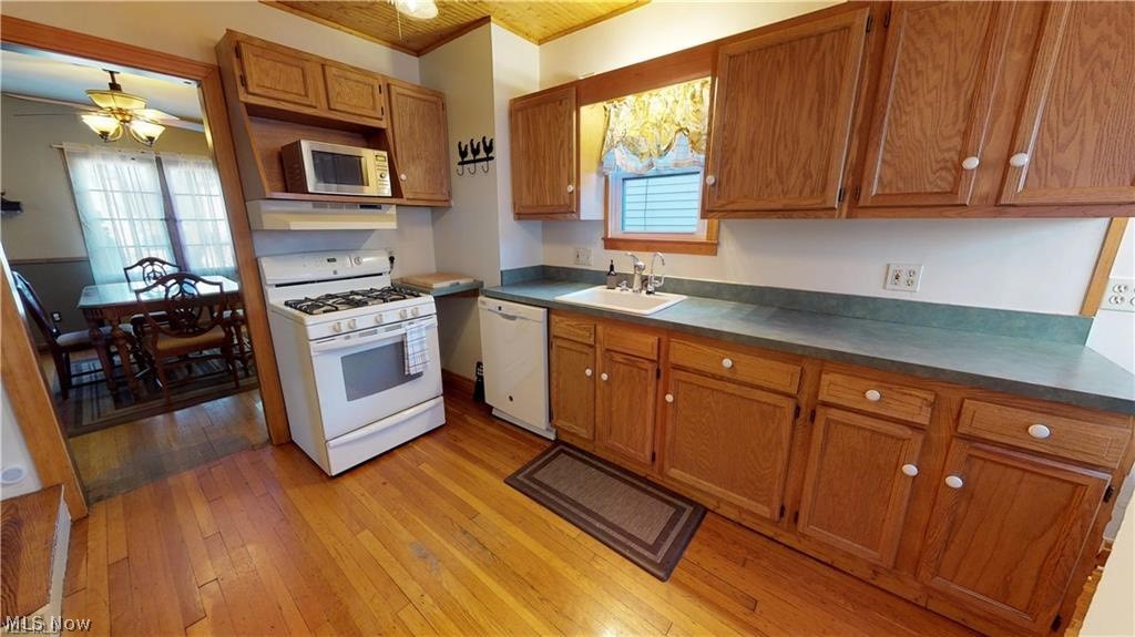 3850 Merrymound Road Cleveland, OH 44121 - Photo 7 of 25