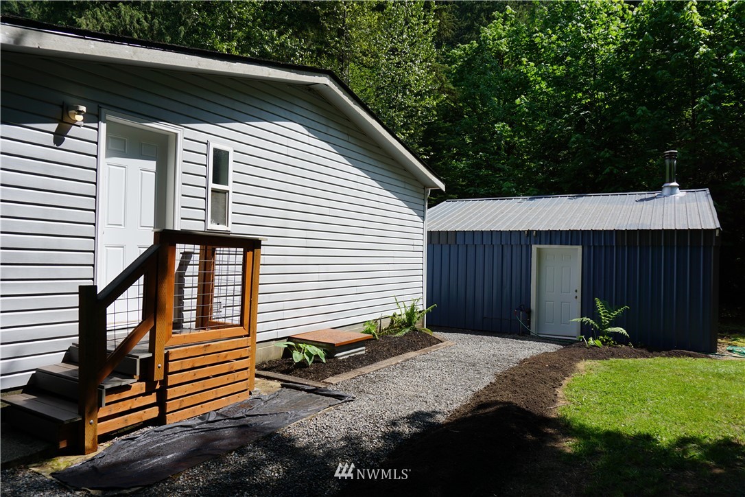 8024 Silver Lake Road Maple Falls, WA 98266 - Photo 3 of 25