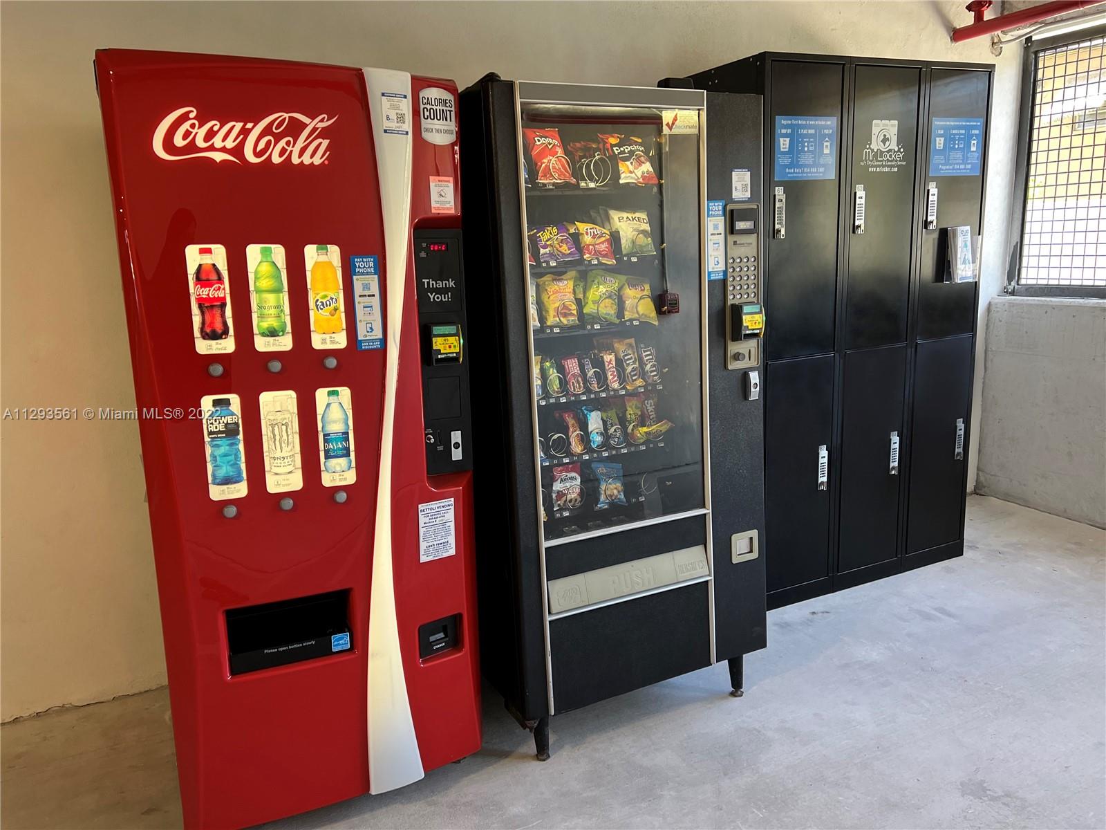 401 Hialeah Drive, Unit 320 Hialeah, FL 33010 - Photo 21 of 27 a view of an entrance to house and living room