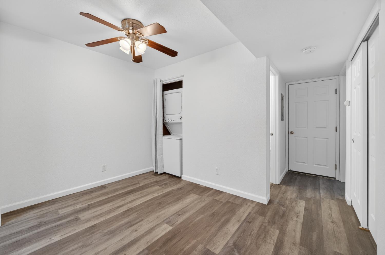 6239 Riverside Boulevard, Unit 2 Sacramento, CA 95831 - Photo 10 of 42