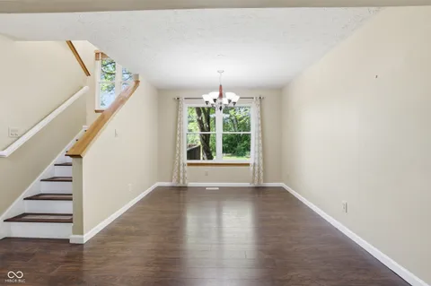 $375,000 | 1161 West Willow Run Court, Mooresville, IN 46158
