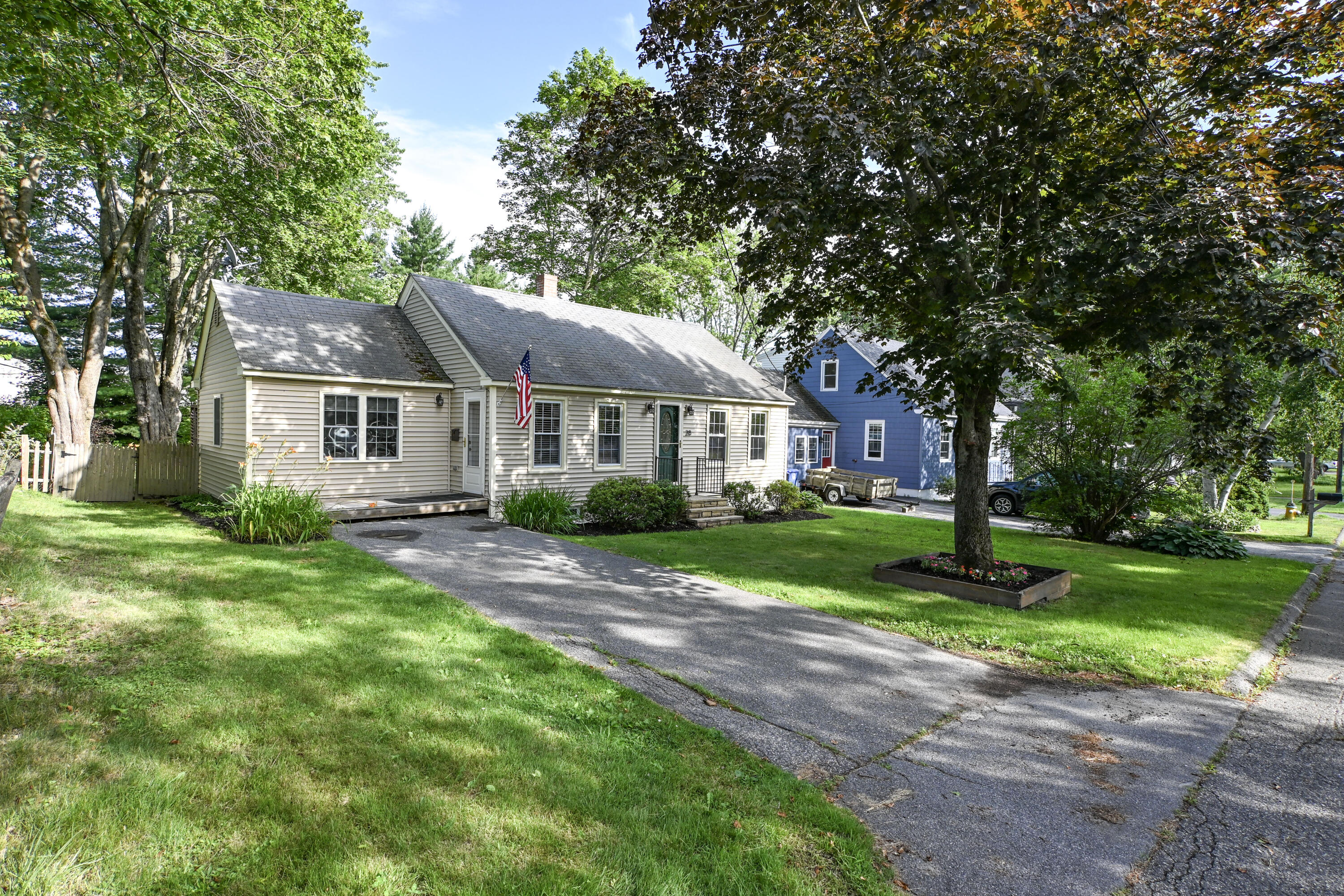 28 Colonial Road Westbrook, ME 04092 - Photo 2 of 32 28ColonialRd-2