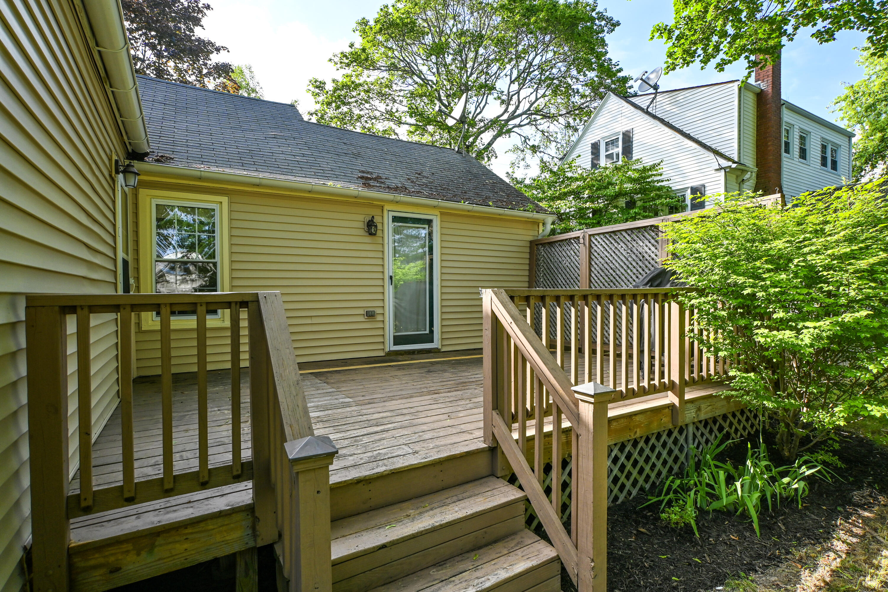 28 Colonial Road Westbrook, ME 04092 - Photo 7 of 32 28ColonialRd-15