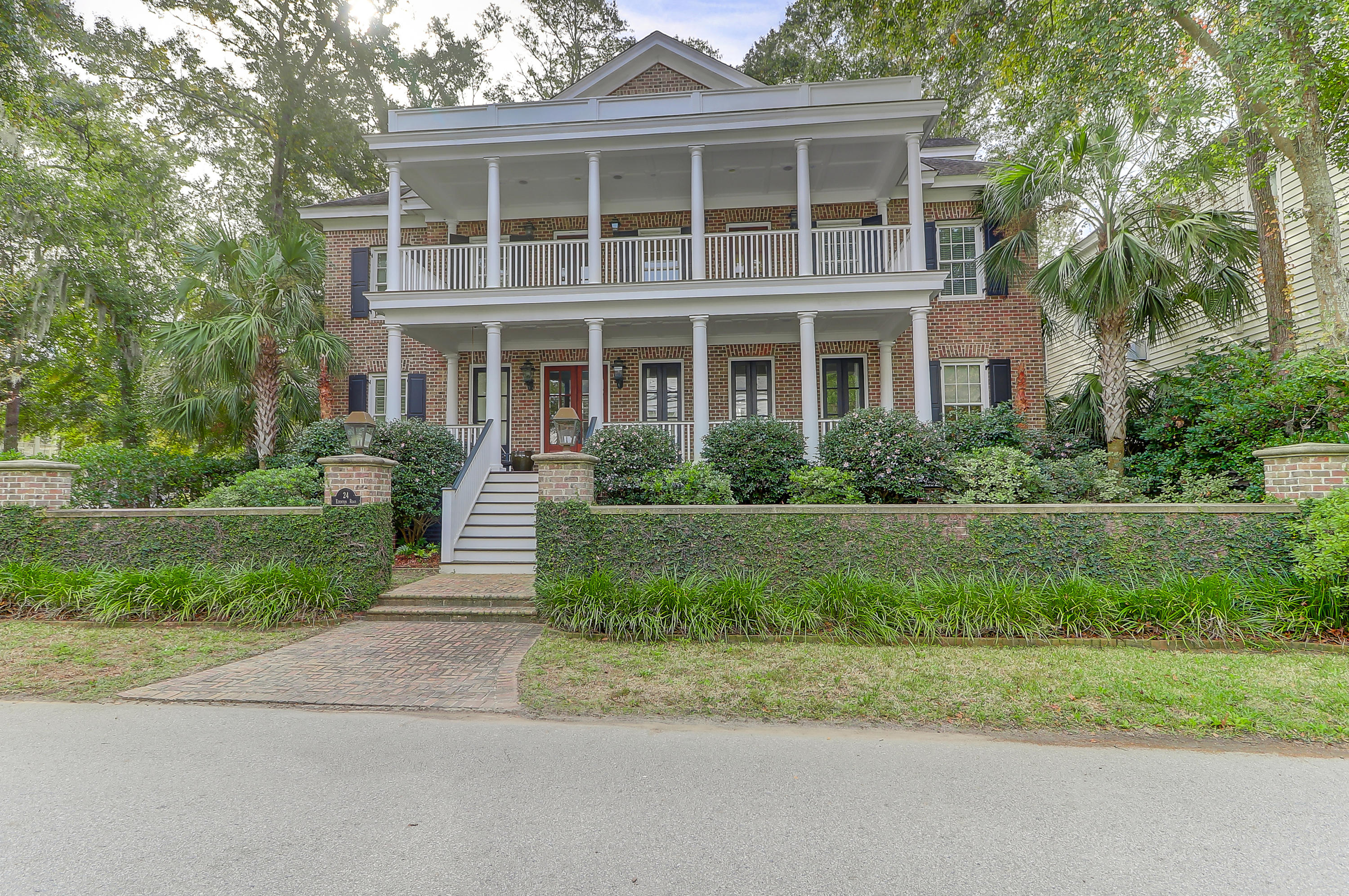 24 Edenton Road Mount Pleasant, SC 29464 - Photo 2 of 49 Front of the House