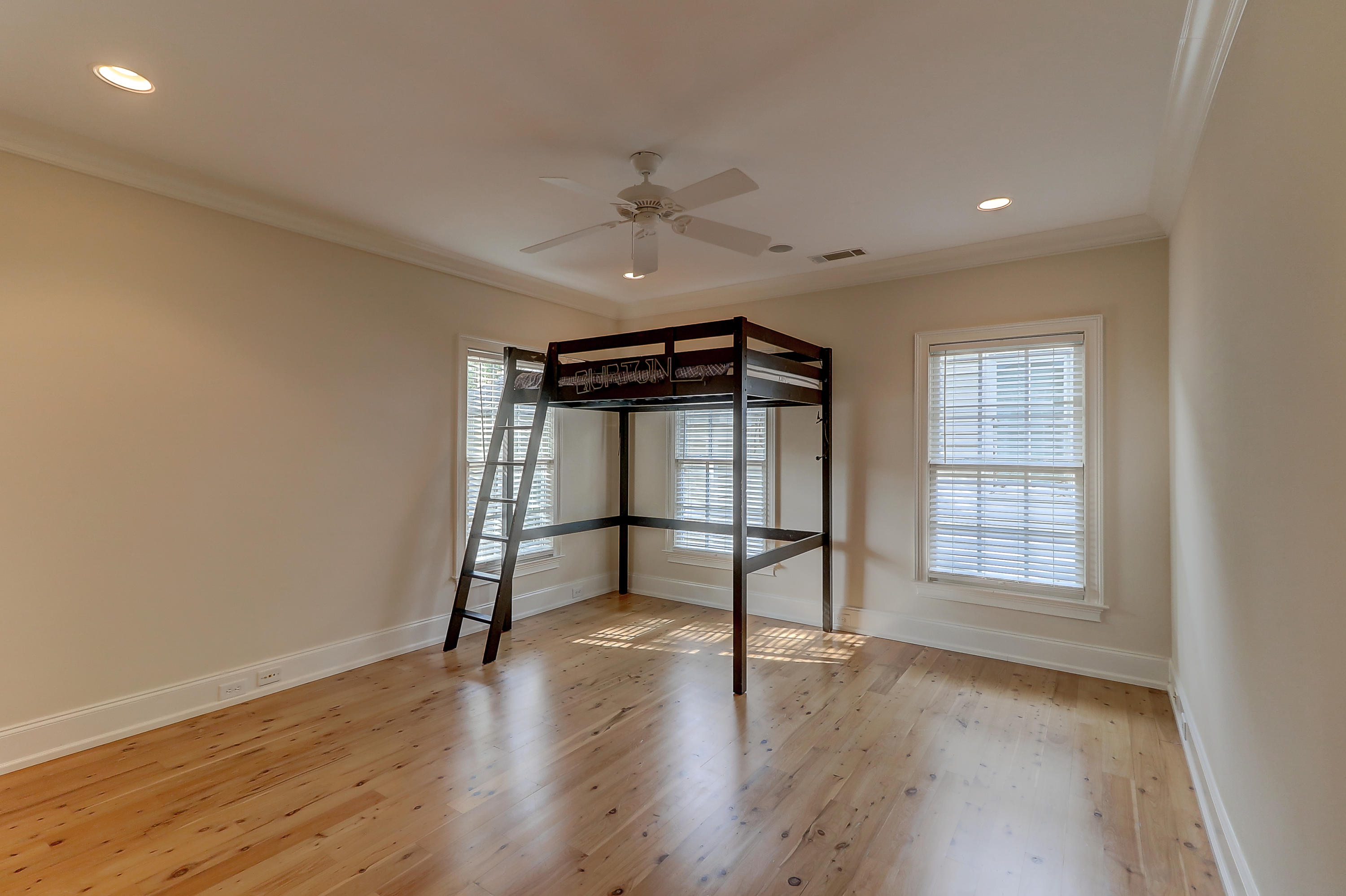 24 Edenton Road Mount Pleasant, SC 29464 - Photo 25 of 49 Guest Bedroom Suite