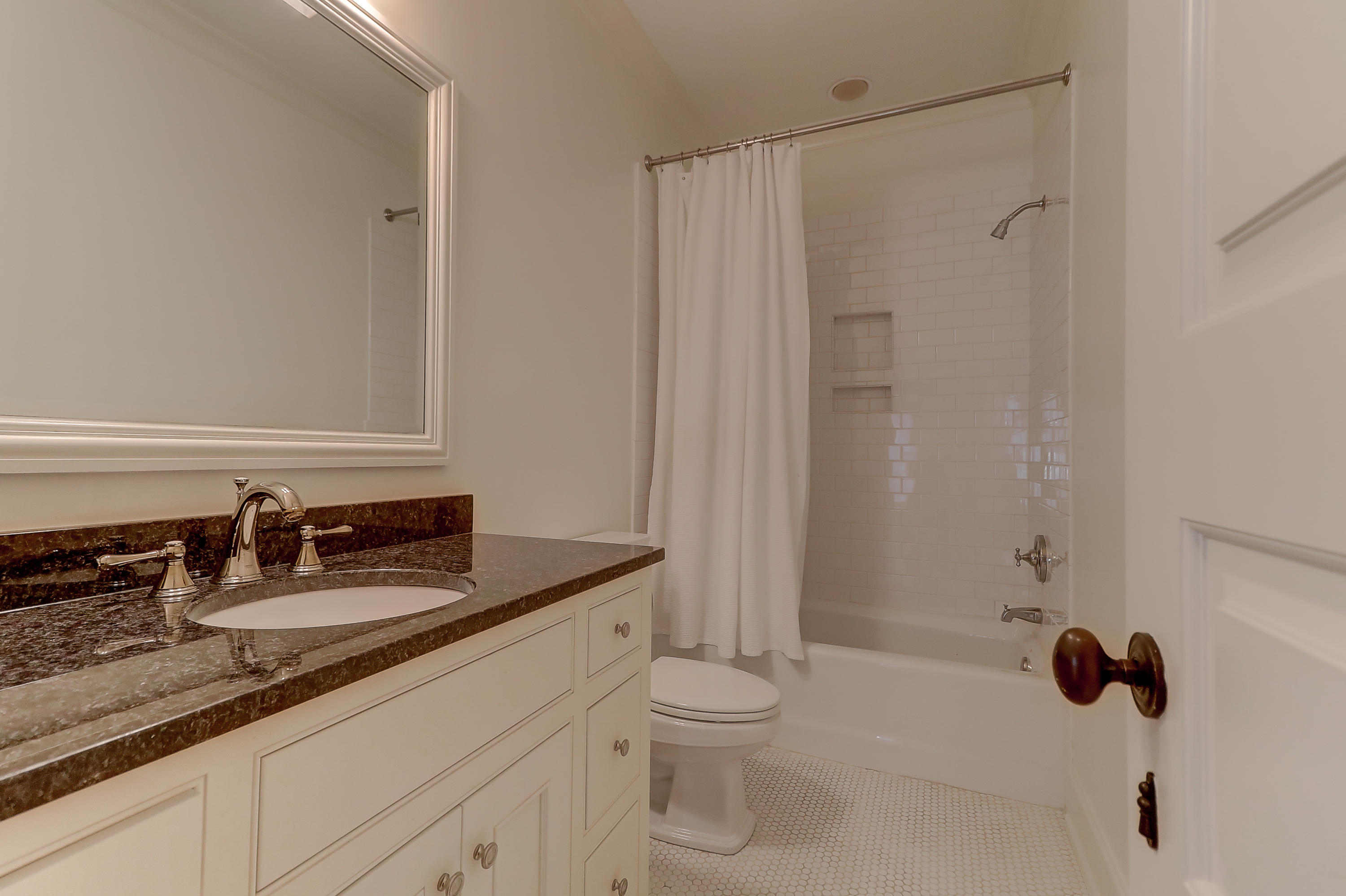 24 Edenton Road Mount Pleasant, SC 29464 - Photo 26 of 49 En Suite Guest Bath