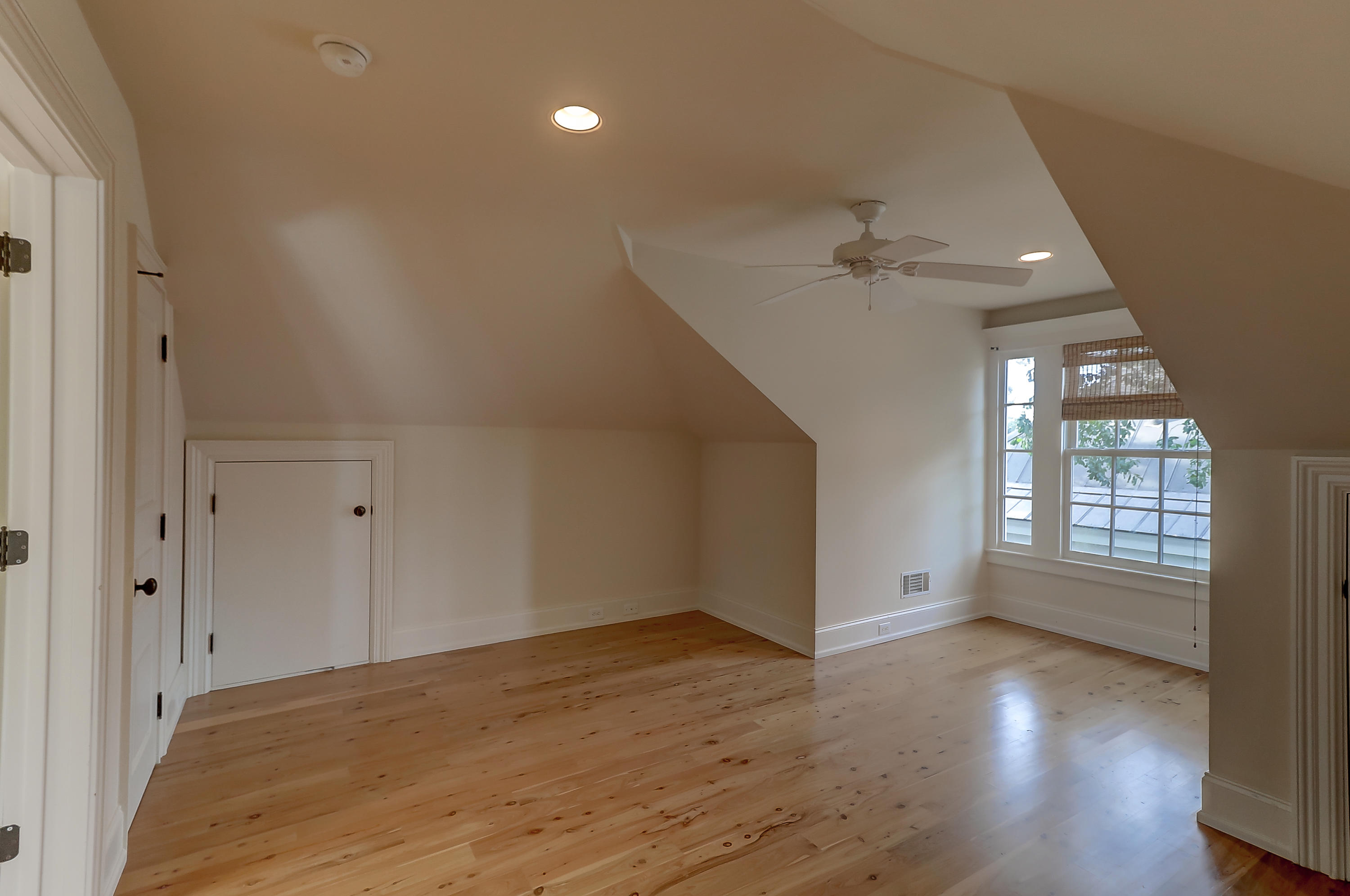 24 Edenton Road Mount Pleasant, SC 29464 - Photo 36 of 49 Third Floor Bedroom